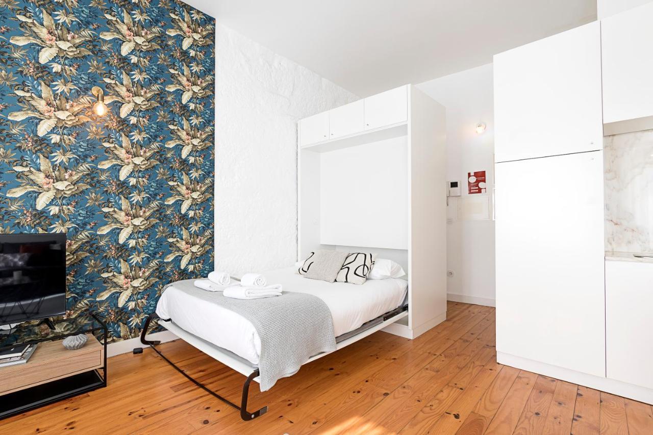 Lovelystay - Cativo Studio Downtown By Metro Station Porto Exterior photo