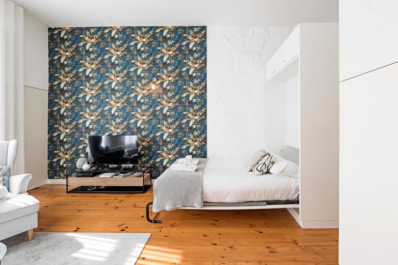 Lovelystay - Cativo Studio Downtown By Metro Station Porto Exterior photo